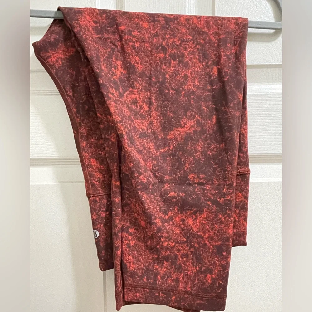 NWT Lululemon Wunder Train HR Tight 25” Autumn Red Black Denim Wash Print Sz. 20